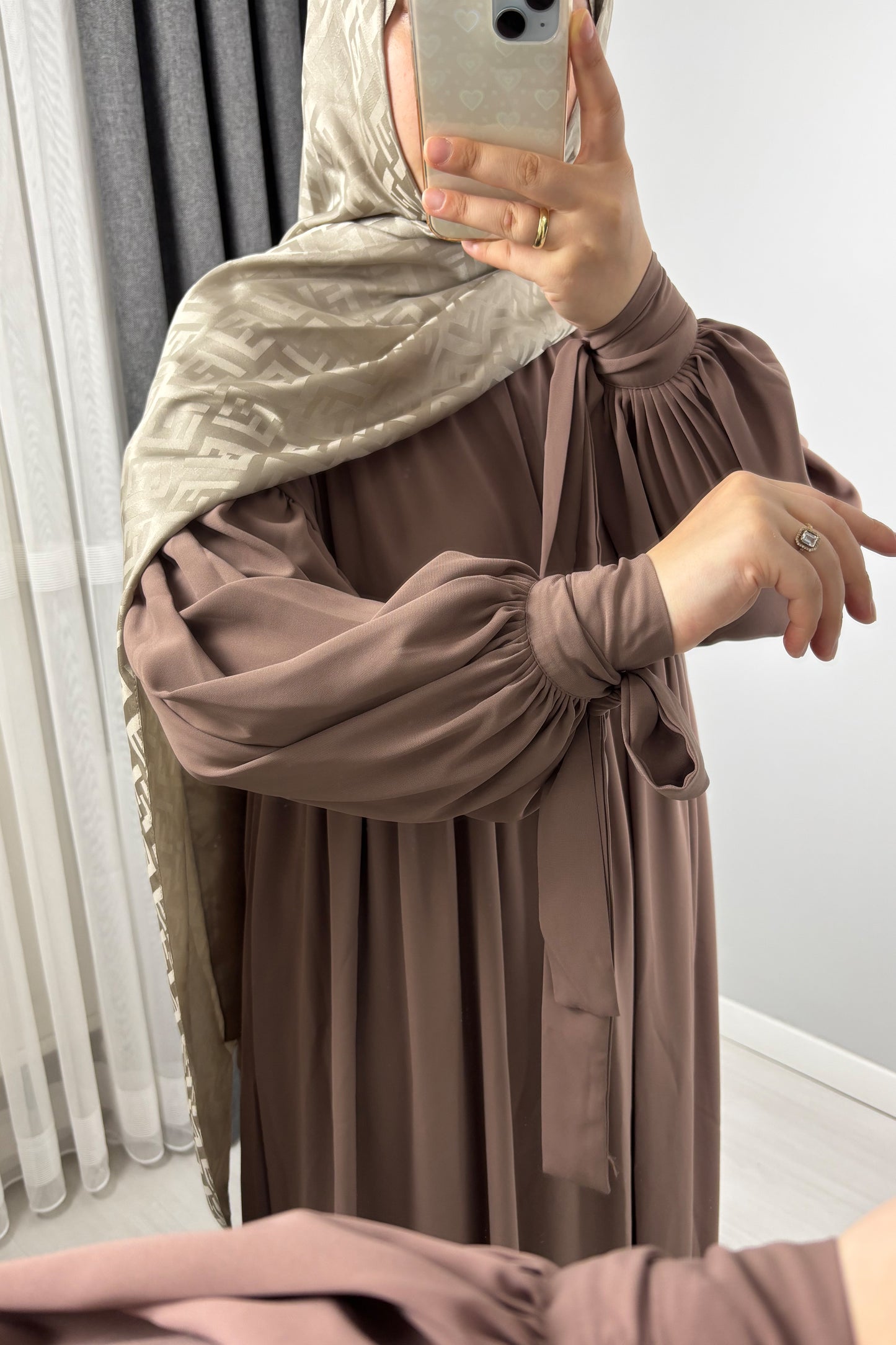 Alya Kol Bağlamalı Koyu Vizon Tesettür Hijab Elbise