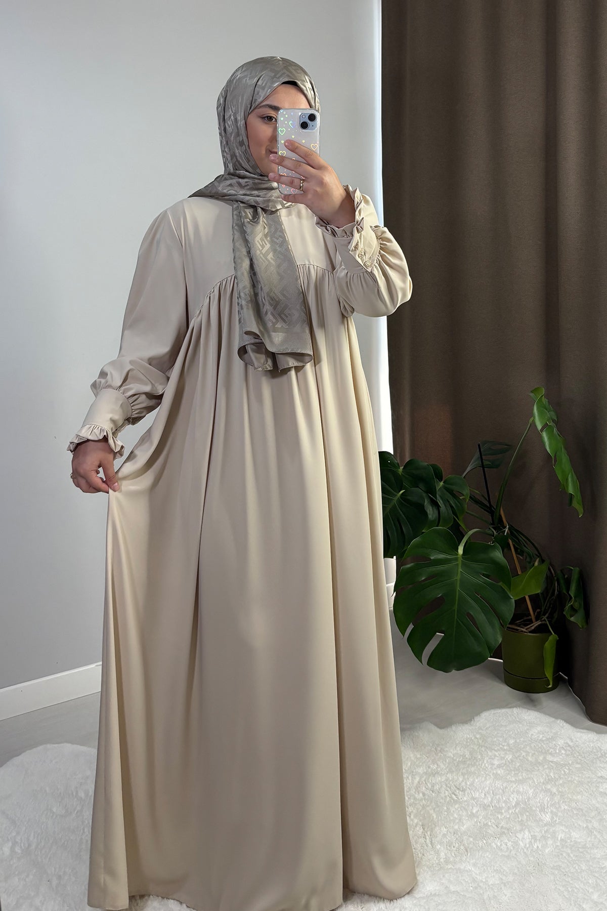 Mira Manşetli Krem Renk Tesettür Hijab Elbise