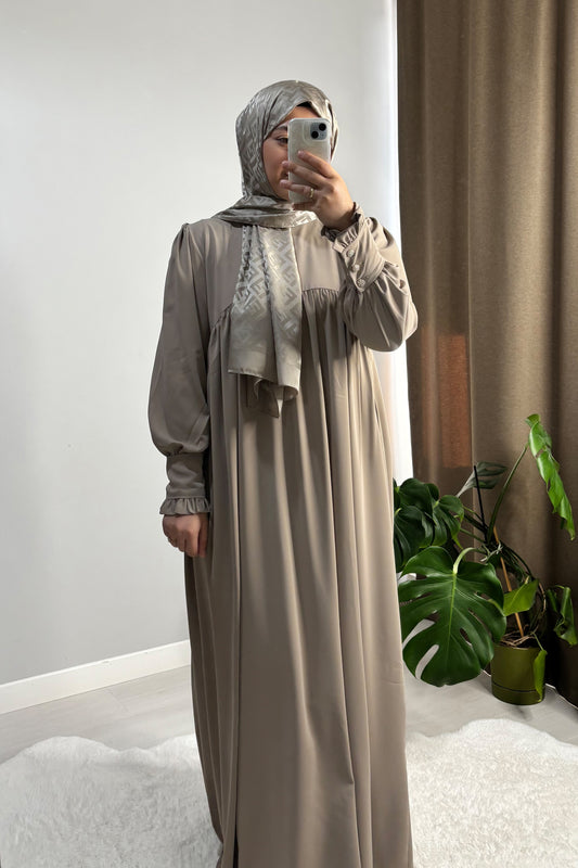 Mira Manşetli Bej Renk Tesettür Hijab Elbise