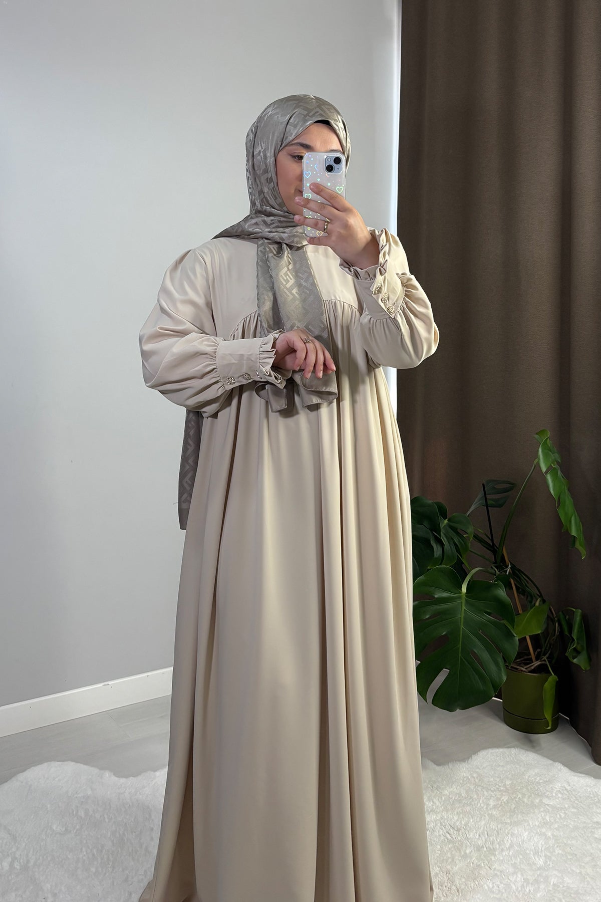 Mira Manşetli Krem Renk Tesettür Hijab Elbise