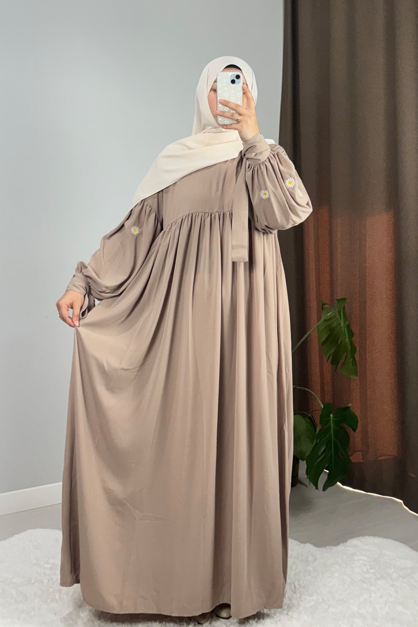 Asel Papatya Nakışlı Krem Tesettür Hijab Elbise