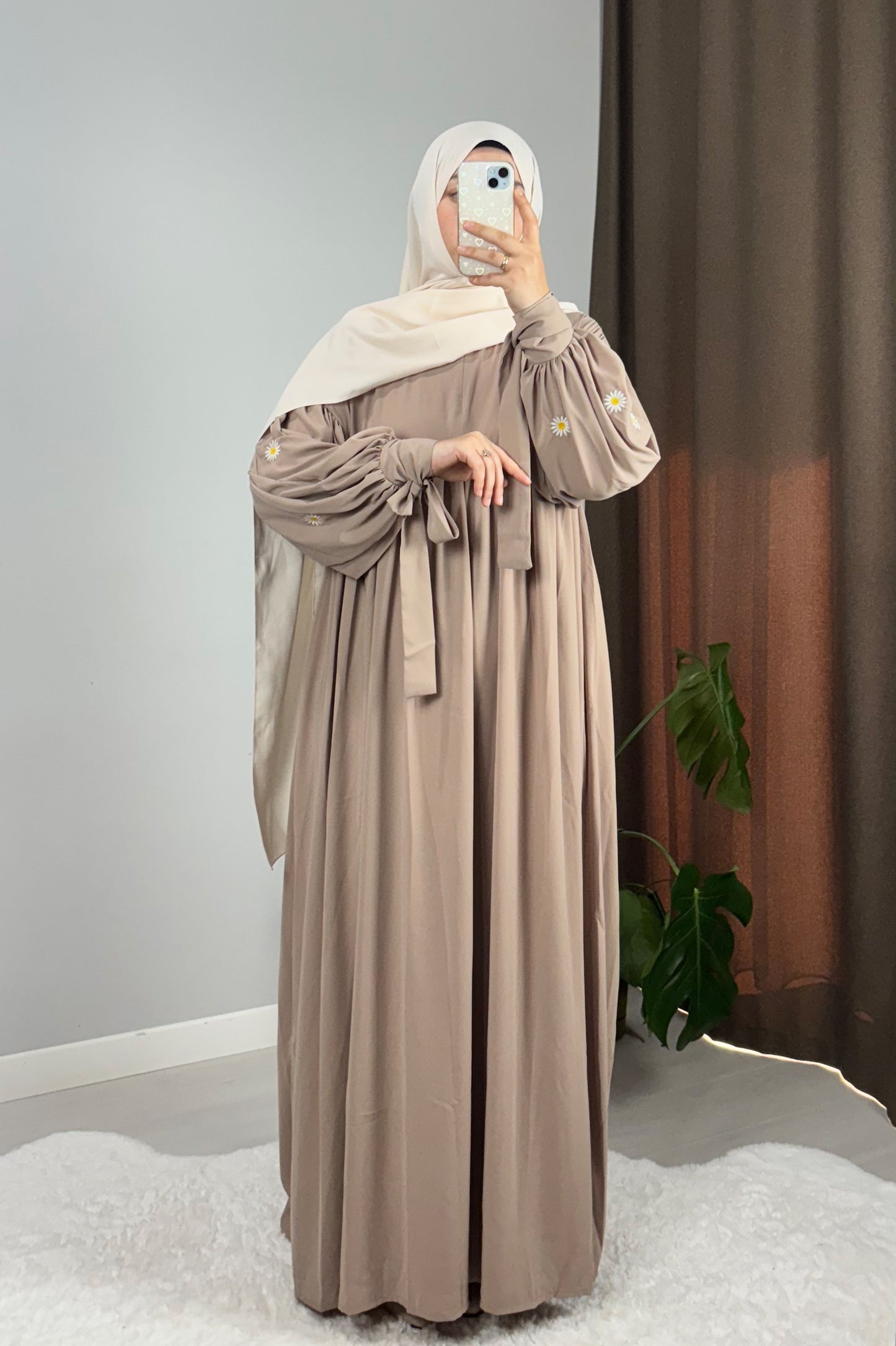 Asel Papatya Nakışlı Krem Tesettür Hijab Elbise