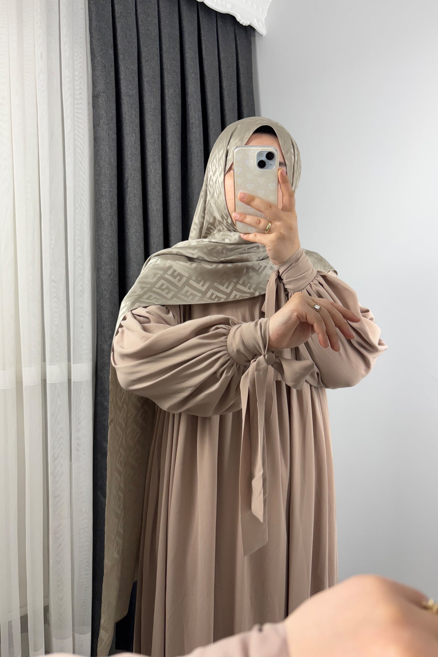 Alya Kol Bağlamalı Krem Tesettür Hijab Elbise