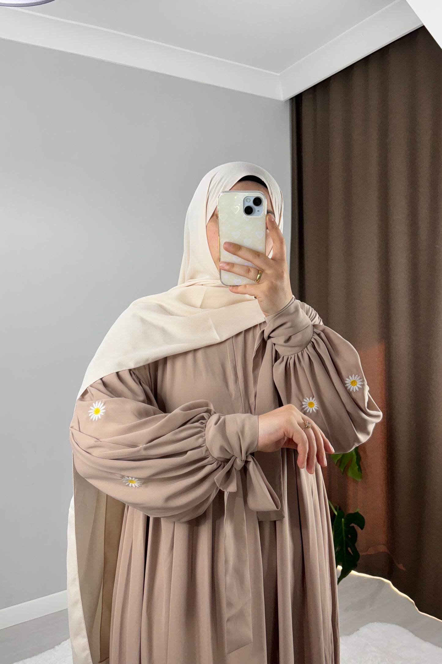 Asel Papatya Nakışlı Krem Tesettür Hijab Elbise