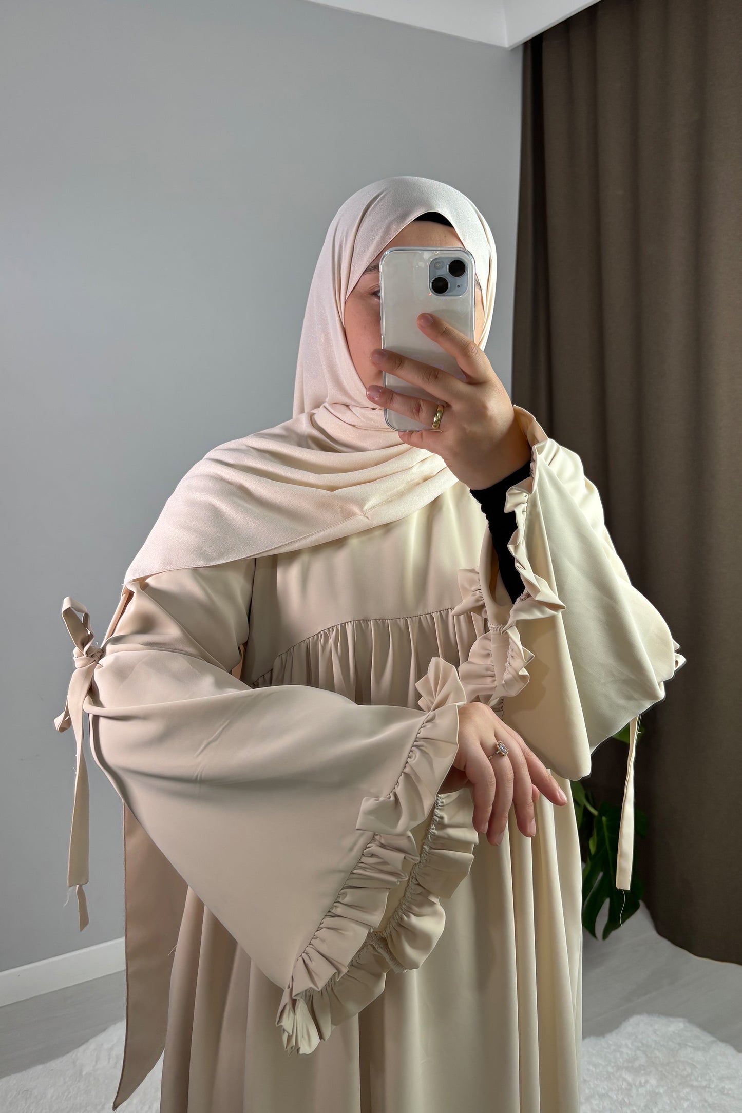 Neva Fırfırlı Krem Tesettür Hijab Elbise