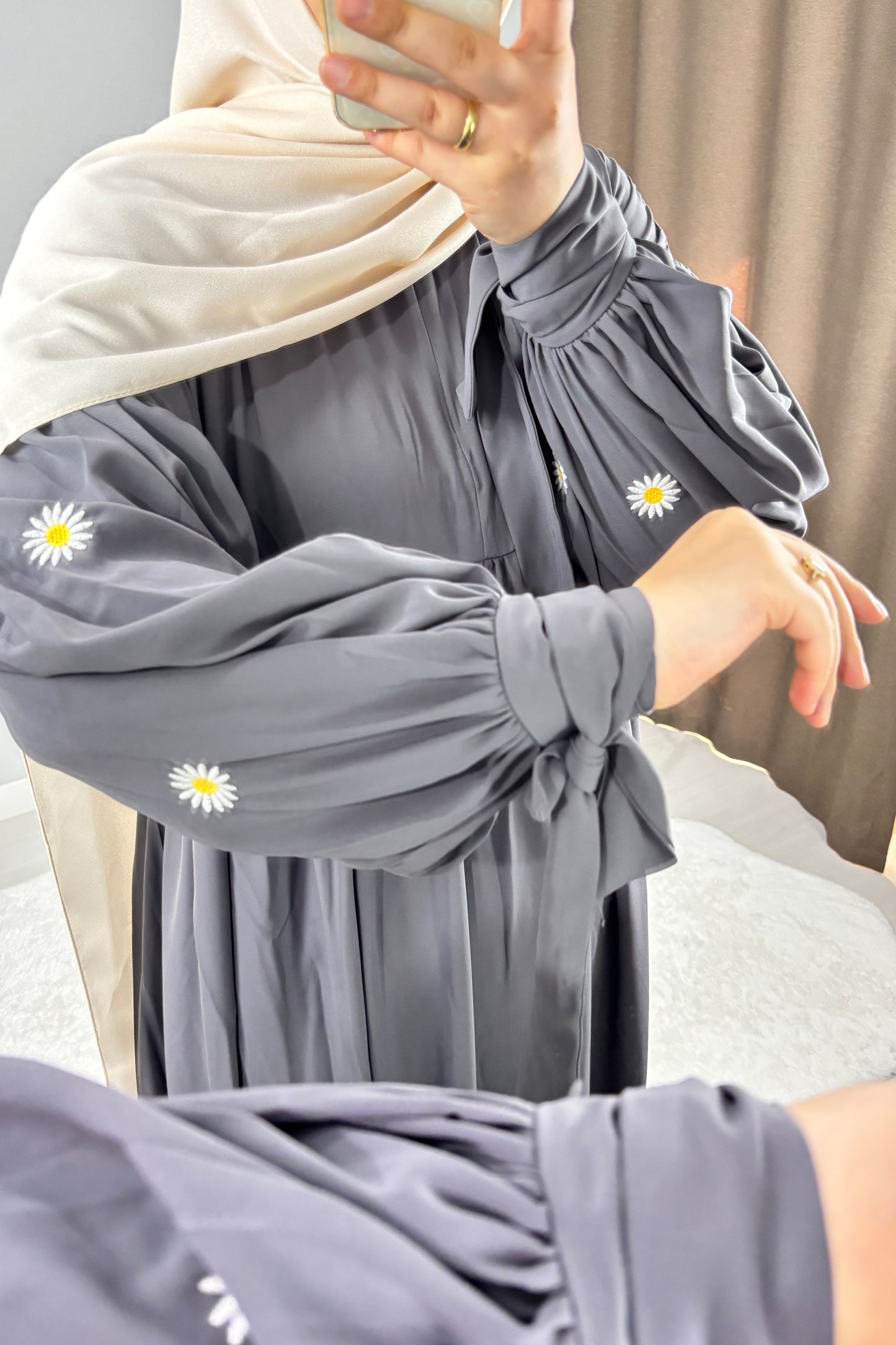 Asel Papatya Nakışlı Füme Tesettür Hijab Elbise